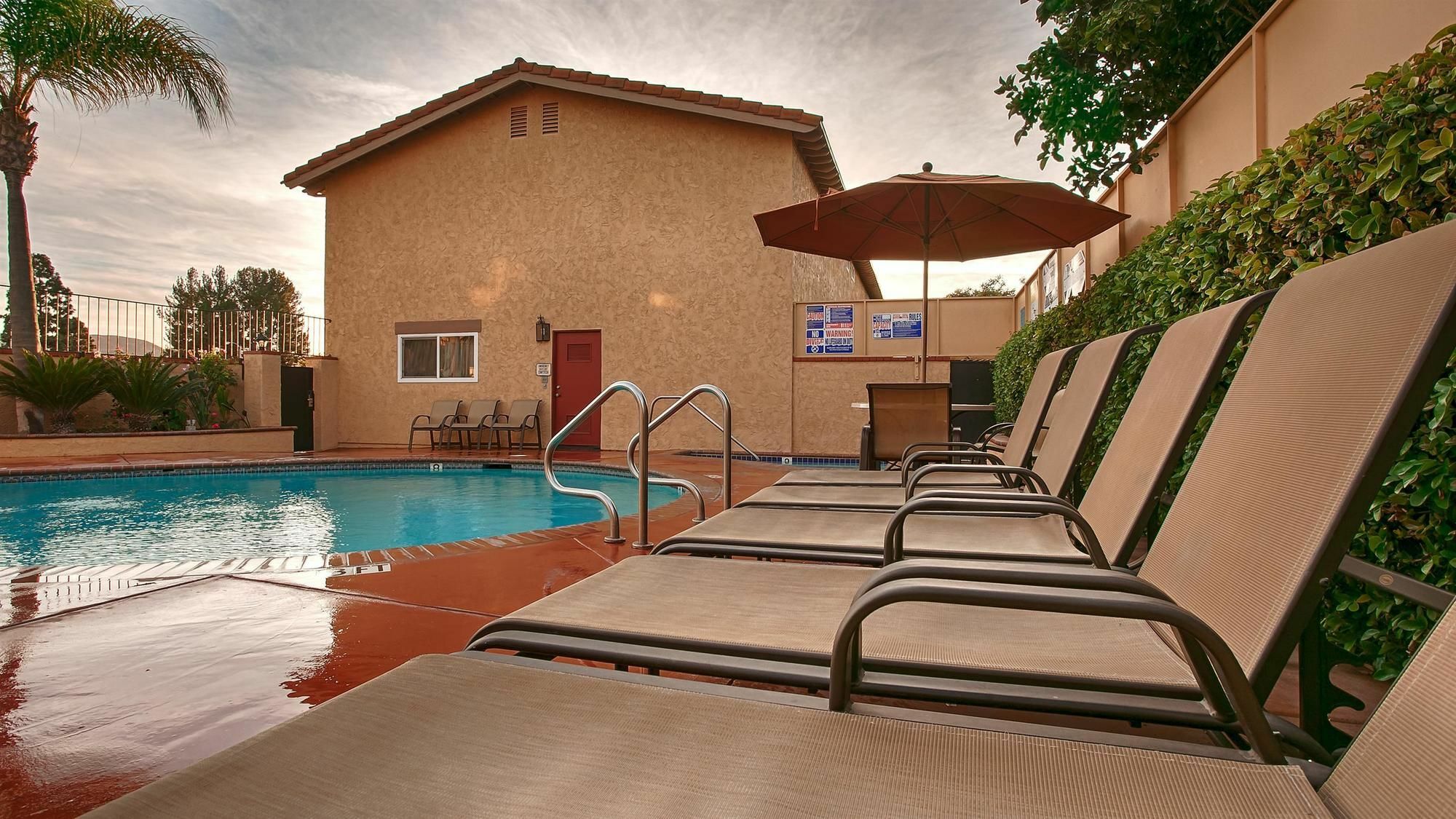 Best Western La Posada Motel Fillmore Bagian luar foto